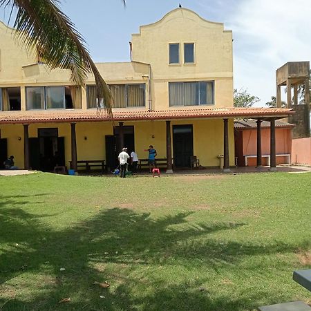 Olivia Bungalow Wattala Exterior photo